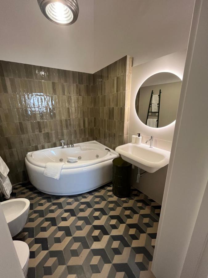 بيشيلي Palazzo Lamantea Boutique Rooms المظهر الخارجي الصورة